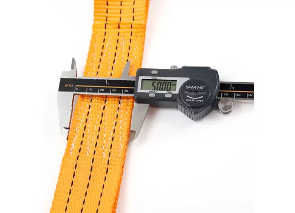Cargo lashing straps